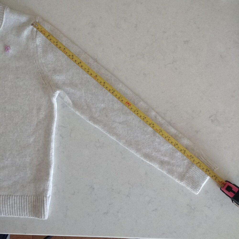 Upcycled one of a kind 100% hand embroidered grey purple cotton sweater Small - Picture 14 of 15